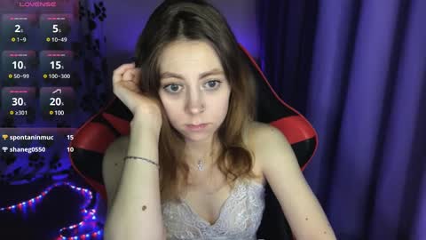 natural_babe666 online show from December 18, 4:09 am