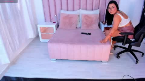 Sophia online show from April 18, 6:56 pm