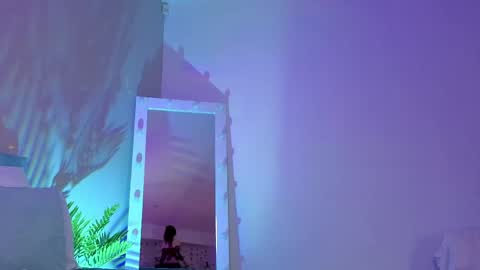 Snapshot of natural_meri_ chatting on May 23, 5:56 am Meri online show from May 23, 5:56 am