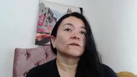 Snapshot of naturally_mature chatting on May 6, 4:08 am Sammy online show from May 6, 4:08 am