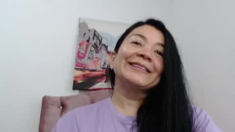 Snapshot of naturally_mature chatting on May 23, 2:06 am Sammy online show from May 23, 2:06 am