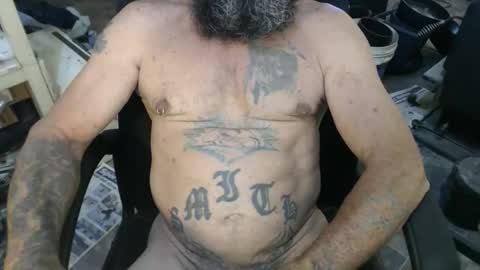 Snapshot of naturenaked chatting on November 23, 12:43 am NatureNaked online show from November 23, 12:43 am