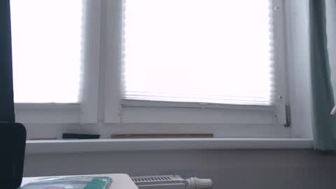 Snapshot of naturista25 chatting on October 12, 8:24 am naturista25 online show from October 12, 8:24 am