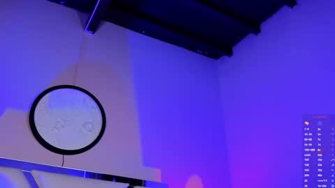 Naty Saenz online show from December 22, 9:50 am