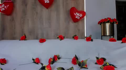 Snapshot of natyferrer chatting on February 14, 10:49 am Naty Ferrer online show from February 14, 10:49 am