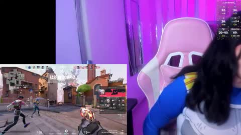 Snapshot of natykiss_ chatting on November 28, 9:39 pm Naty online show from November 28, 9:39 pm