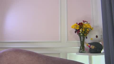 Snapshot of natysnow chatting on September 18, 1:18 am IG nattichips online show from September 18, 1:18 am