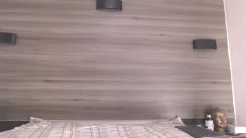 natzuki_ online show from May 19, 6:58 pm