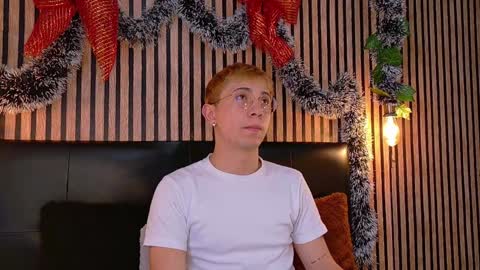 Christopher  Chris online show from December 18, 12:40 pm