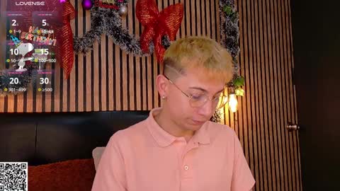 Christopher  Chris online show from January 2, 12:13 pm