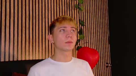 Christopher  Chris online show from February 20, 12:25 pm