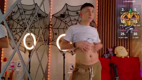 Christopher  Chris online show from October 6, 6:16 pm