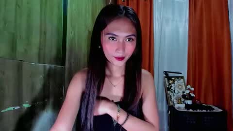 Snapshot of naughty_asian669 chatting on November 17, 1:28 pm Melody slut online show from November 17, 1:28 pm