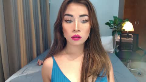 Snapshot of naughty_dreamerxxx chatting on December 4, 12:14 pm Queen Jess online show from December 4, 12:14 pm