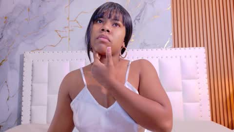 Snapshot of naughty_ebonyy chatting on October 29, 3:09 am SASHA online show from October 29, 3:09 am