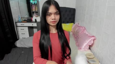 emma online show from December 19, 4:02 pm