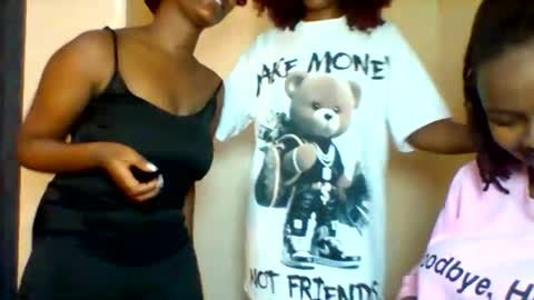 naughty_jazmine online show from December 5, 7:43 pm