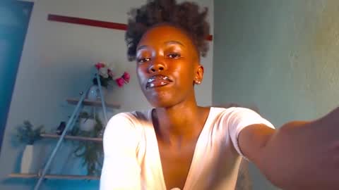 Snapshot of naughty_katrina1 chatting on December 17, 5:58 pm naughty_katrina1 online show from December 17, 5:58 pm