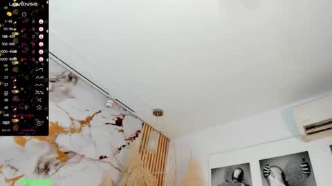 lizeth  online show from October 19, 2:50 pm