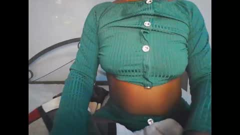naughty_nilla online show from September 25, 9:40 pm
