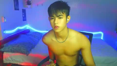 Loue online show from September 21, 6:20 pm