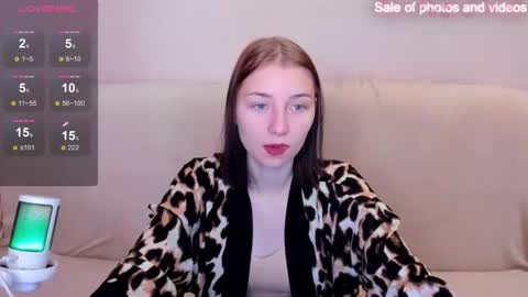 Snapshot of naughtybunny1_ chatting on October 23, 2:22 am NaughtyBunny online show from October 23, 2:22 am