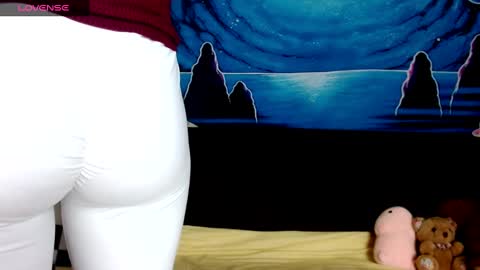 Sandra online show from December 5, 4:44 pm