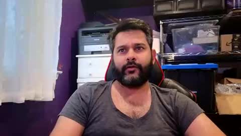 sakhtlaundaz online show from November 7, 3:23 pm