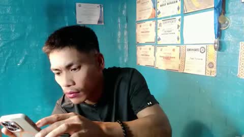 Snapshot of naughtyfuck_boy chatting on October 25, 6:43 am naughtyfuck_boy online show from October 25, 6:43 am