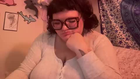 Naughty Girl online show from November 29, 11:52 pm