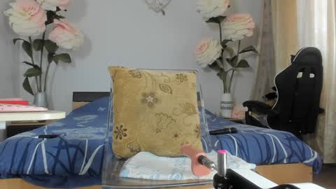 Snapshot of naughtylov3 chatting on January 24, 10:00 am Cassie -  online show from January 24, 10:00 am