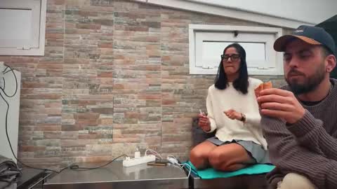 ANDREA STEPH  MIKE online show from February 18, 11:06 am