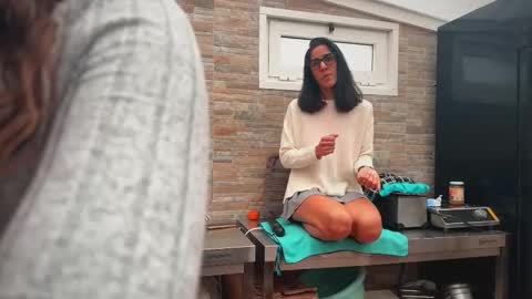 ANDREA STEPH  MIKE online show from February 20, 11:00 am