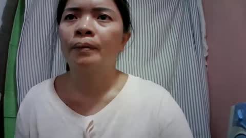 naughtymom_33 online show from March 5, 1:34 am