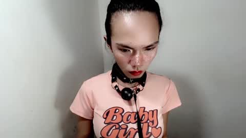 naughtypetiteangel online show from November 8, 1:28 am