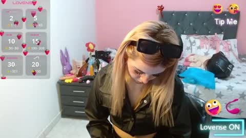 Snapshot of naughtyplayass chatting on January 21, 6:55 pm naughtyplayass online show from January 21, 6:55 pm