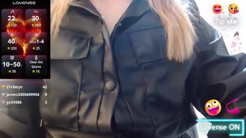 Snapshot of naughtyplayass chatting on January 22, 9:32 pm naughtyplayass online show from January 22, 9:32 pm