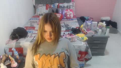 Snapshot of naughtyplayass chatting on March 5, 4:24 pm naughtyplayass online show from March 5, 4:24 pm