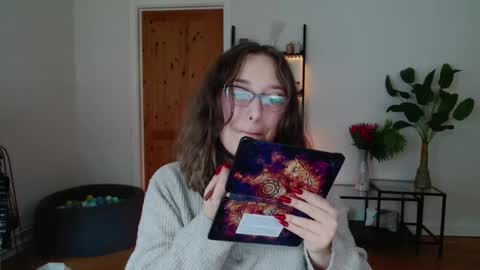 Ella - Naughty Rapunzel online show from December 6, 10:38 am