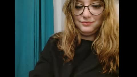 Ella - Naughty Rapunzel online show from March 21, 11:08 pm