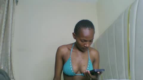 Snapshot of naughtyruby12 chatting on September 18, 11:23 am shyreen online show from September 18, 11:23 am