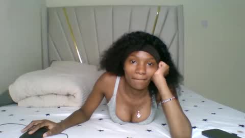 Snapshot of naughtyruby12 chatting on October 8, 1:47 am shyreen online show from October 8, 1:47 am