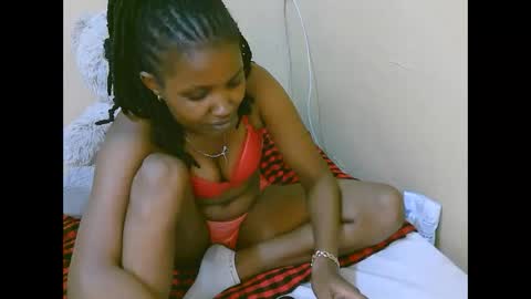 Snapshot of naughtysammur25 chatting on November 23, 11:59 pm naughtyqueen online show from November 23, 11:59 pm