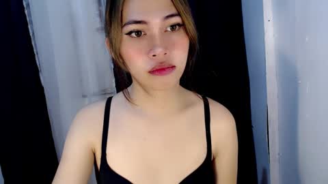 Kyla online show from December 12, 7:04 pm