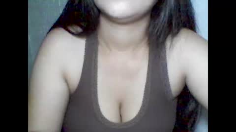 Snapshot of naughtysolen chatting on November 23, 2:22 am naughtysolen online show from November 23, 2:22 am