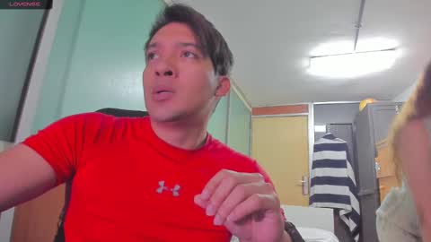 Snapshot of naugthtycurls chatting on February 3, 6:49 pm Arantxa online show from February 3, 6:49 pm