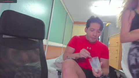 Snapshot of naugthtycurls chatting on February 18, 9:09 pm Arantxa online show from February 18, 9:09 pm