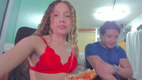 Snapshot of naugthtycurls chatting on March 9, 11:25 pm Arantxa online show from March 9, 11:25 pm