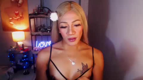 Snapshot of naugthy_hot_janna chatting on September 27, 7:46 am Janna Mae online show from September 27, 7:46 am