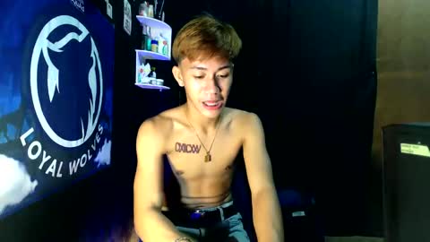 Snapshot of naugthyboyloy chatting on October 16, 6:53 pm Loy online show from October 16, 6:53 pm